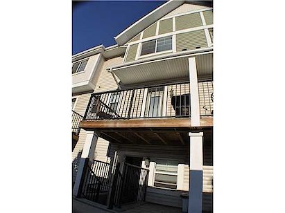 Calgary 2 bedrooms Townhouse for rent. Property photo: 305823-2