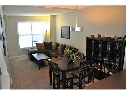 Calgary 2 bedrooms Townhouse for rent. Property photo: 305823-3