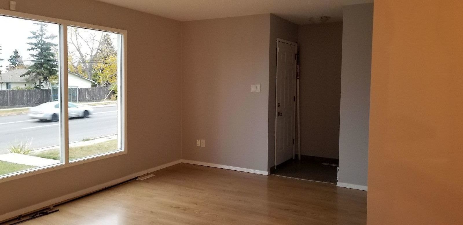 Calgary 3 bedrooms Duplex for rent. Property photo: 306483-1
