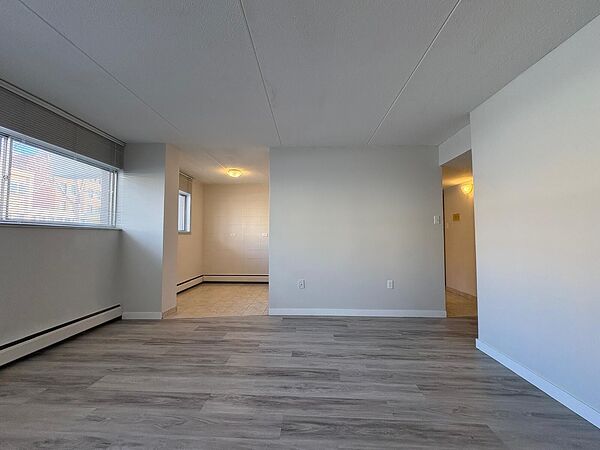 Calgary 2 bedrooms Apartment for rent. Property photo: 306960-2