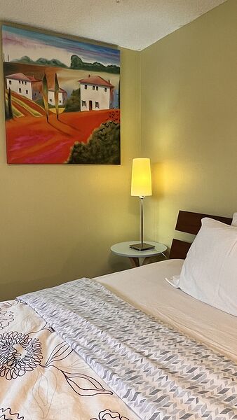 Calgary 4 bedrooms Room For Rent for rent. Property photo: 307073-3