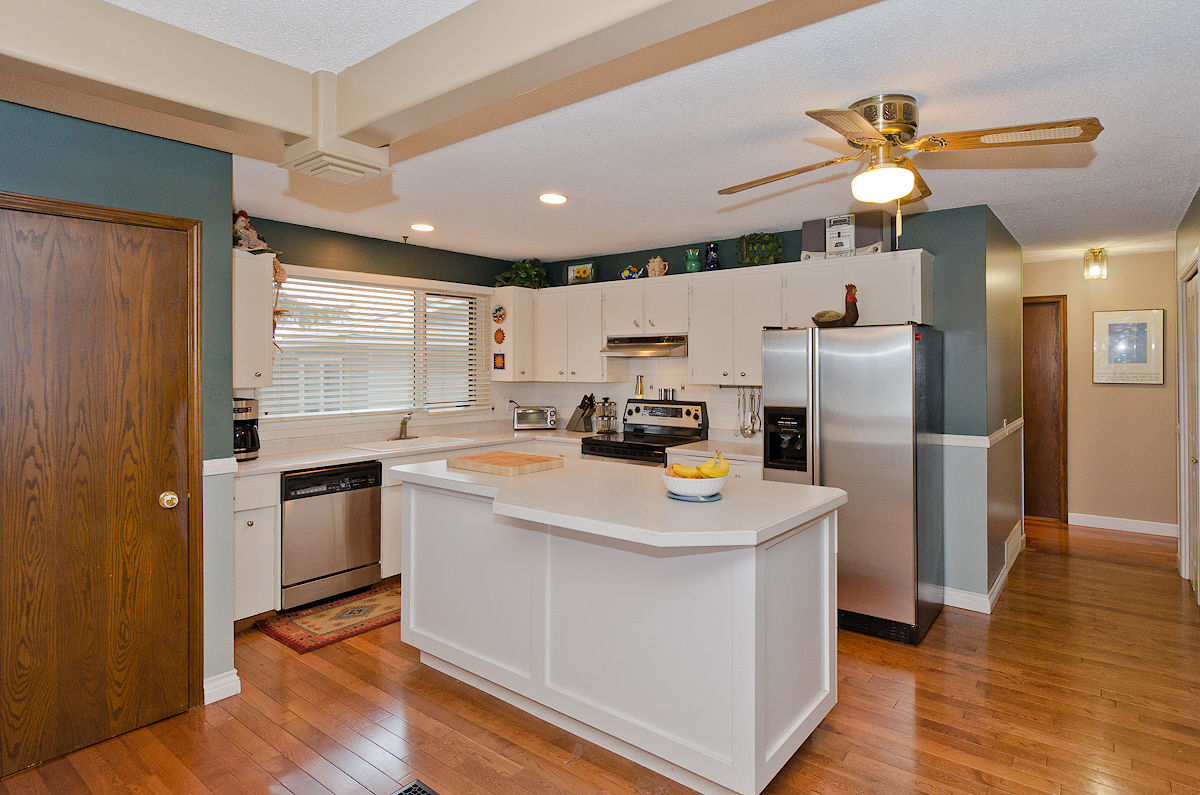 Calgary 3 bedrooms Main Floor for rent. Property photo: 307269-1