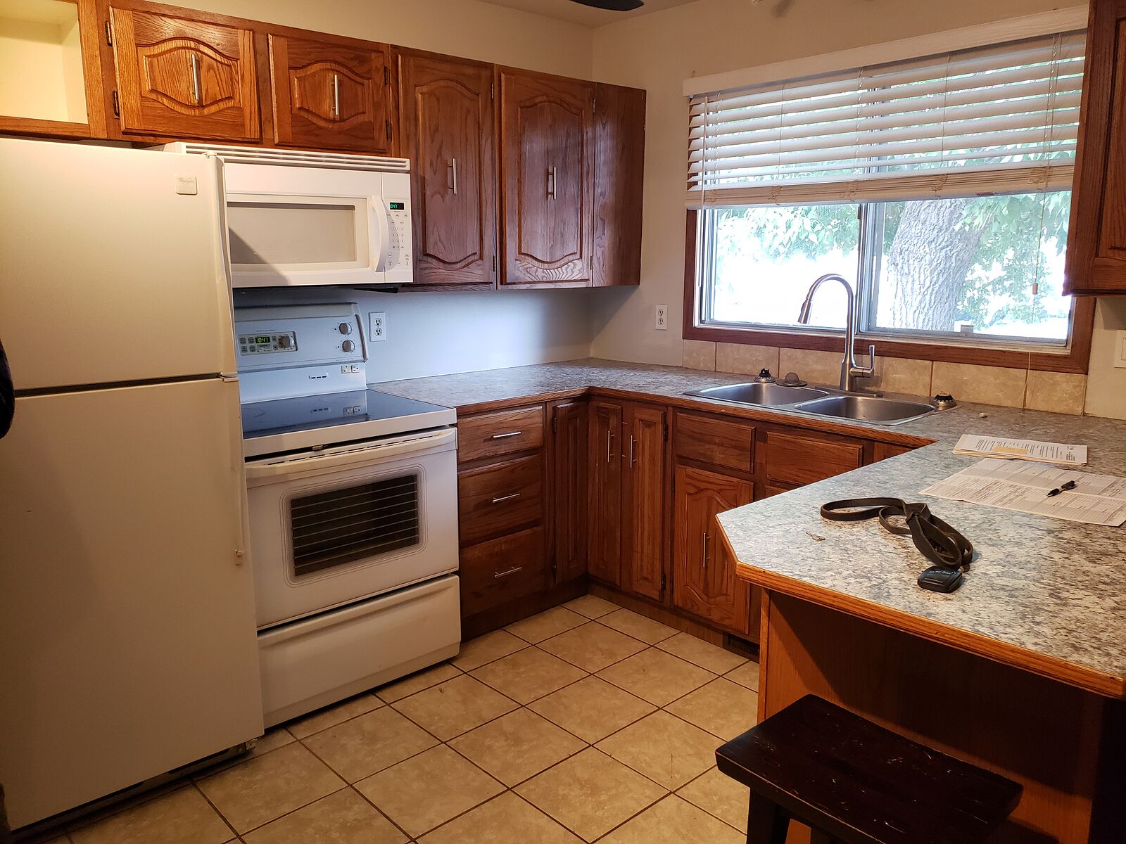 Calgary 3 bedrooms Main Floor for rent. Property photo: 308142-1