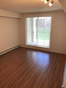 Calgary 1 bedroom Condo Unit for rent. Property photo: 308365-3