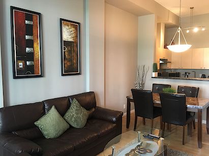 Beautifully Furnished 1 BR + Den - West End Downtown