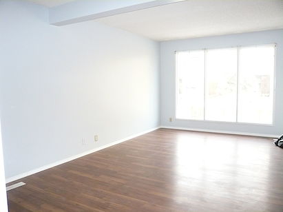 Calgary 4 bedrooms House for rent. Property photo: 308936-3