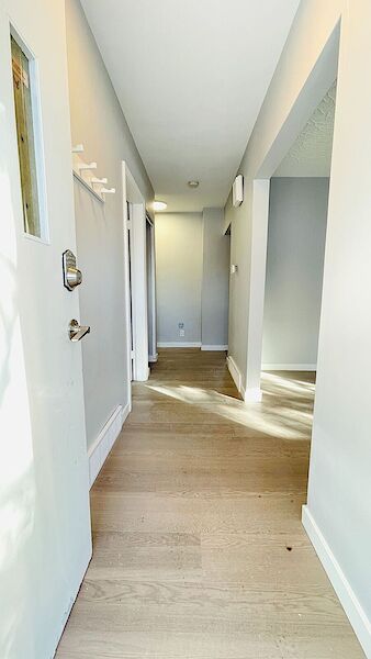 Calgary 2 bedrooms House for rent. Property photo: 310305-3