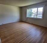Freshly renovated 2 BEDR, CLOSE TO TRANSIT & CITY CENTRE