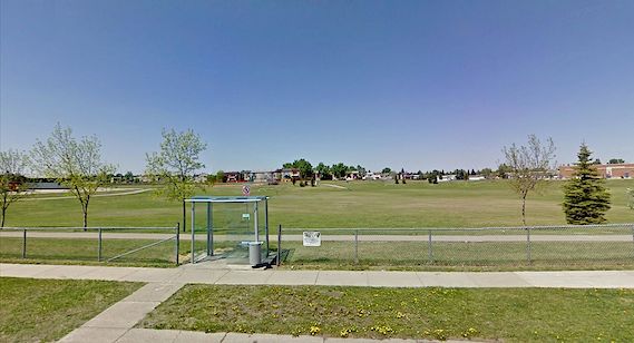 Calgary 3 bedrooms House for rent. Property photo: 310945-2