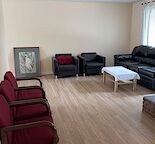 Bedroom on main floor for rent near market mall, convenient public transit