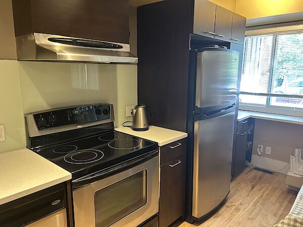 Calgary 1 bedroom Condo Unit for rent. Property photo: 311294-3