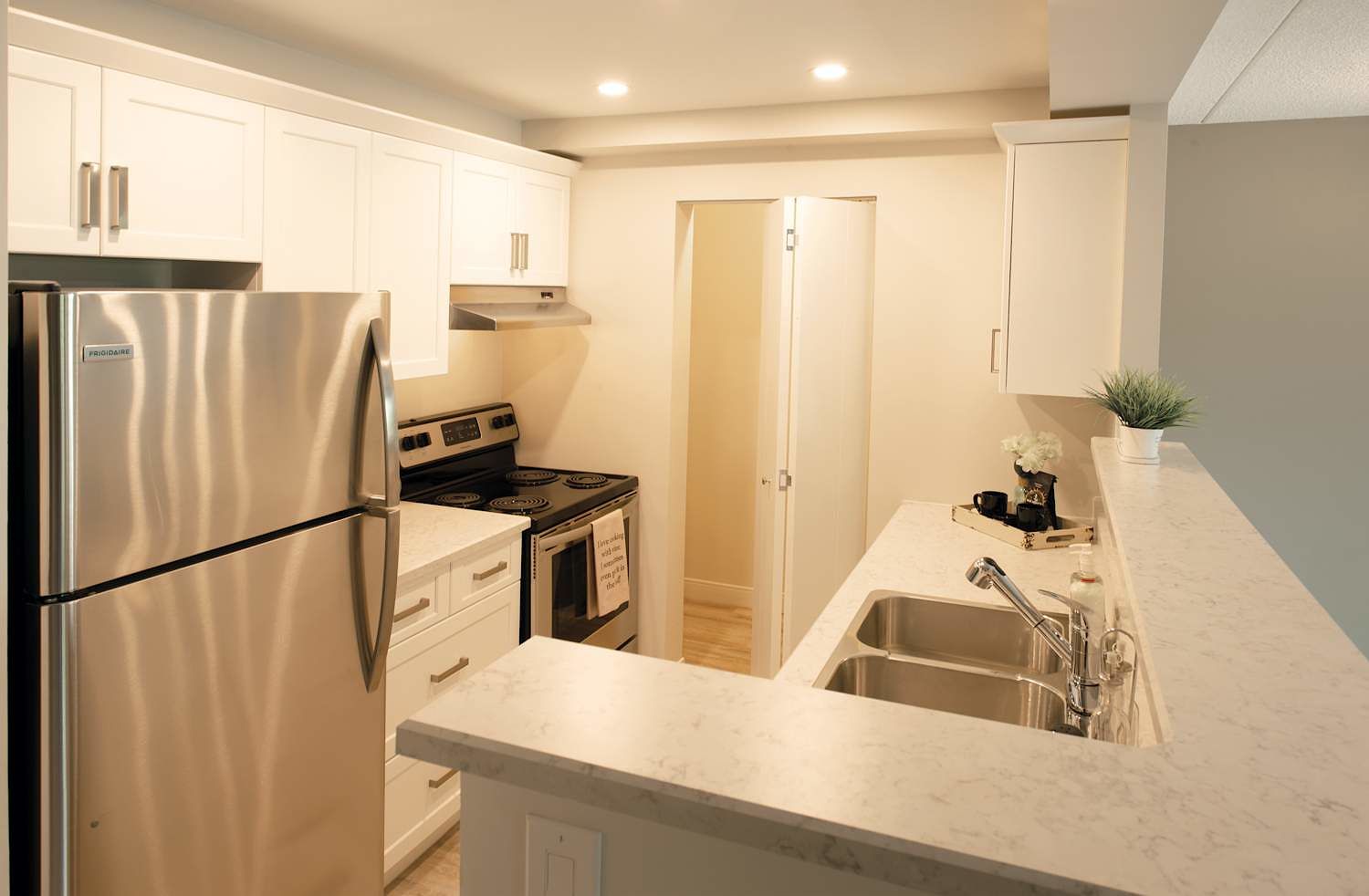 Winnipeg 1 bedrooms Apartment for rent. Property photo: 311330-1