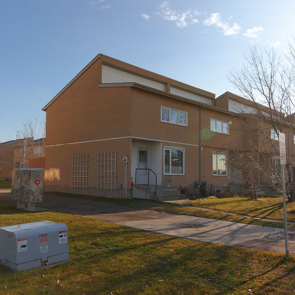 Edmonton 2 bedrooms Townhouse for rent. Property photo: 311547-1
