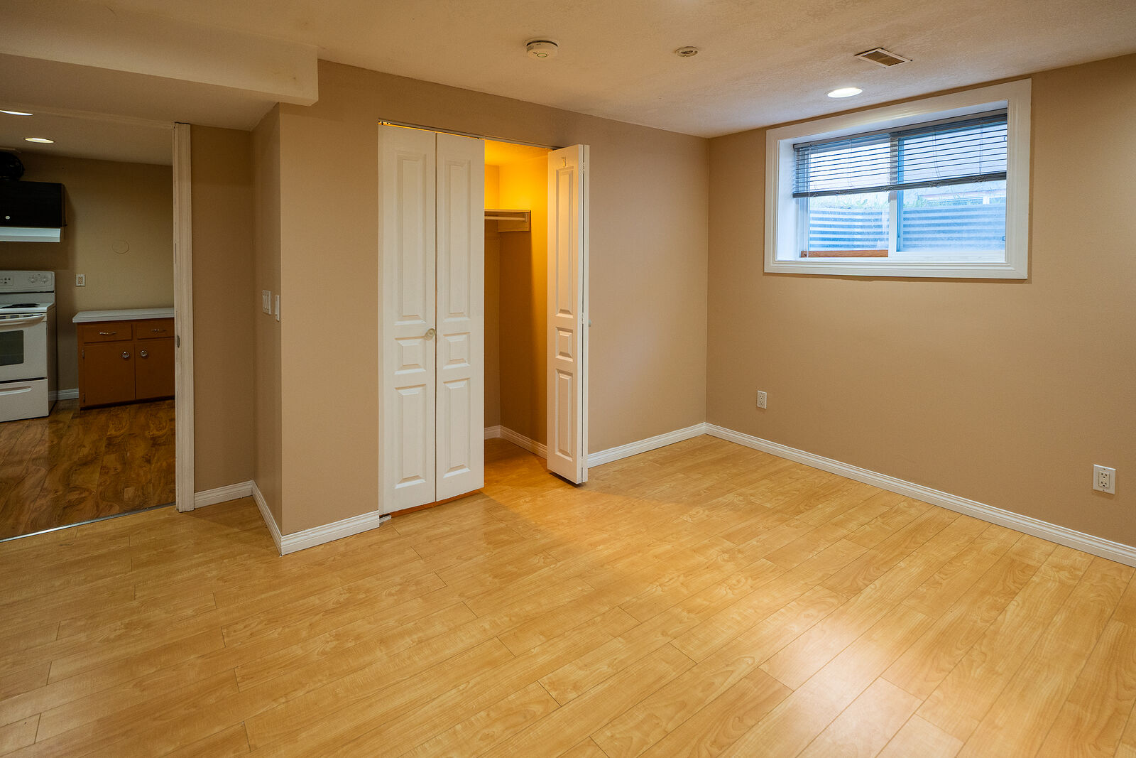 Calgary 2 bedrooms Basement for rent. Property photo: 312520-1