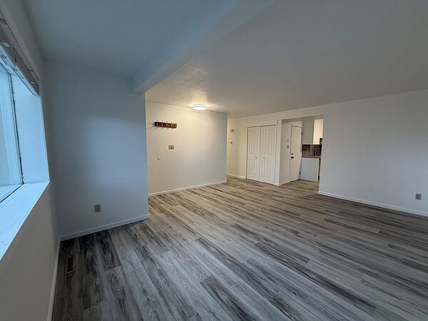 Calgary 3 bedrooms Basement for rent. Property photo: 31392-3