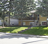 Minutes to downtown in Mayland Heights Garage parking + 3 bdrm suite