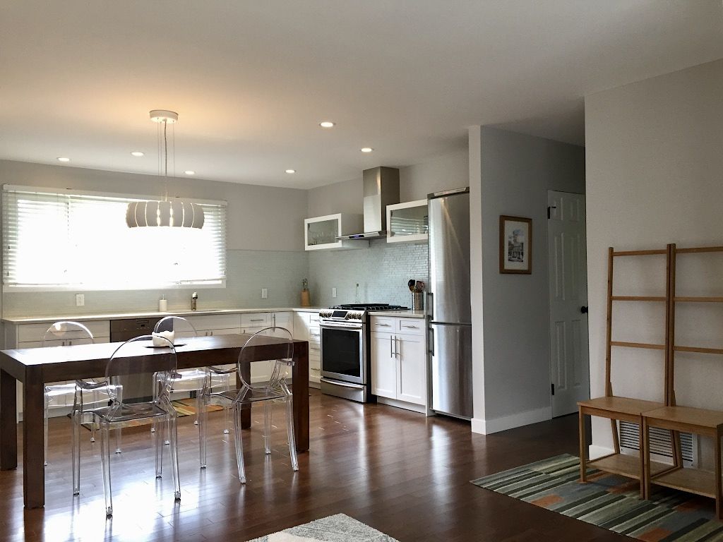 Calgary 4 bedrooms House for rent. Property photo: 314733-1