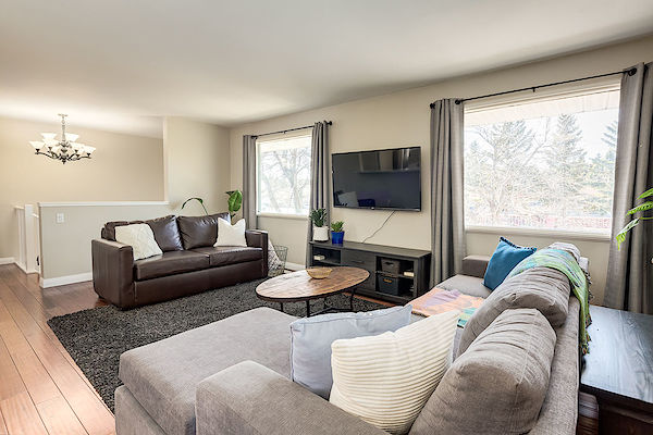 Calgary 2 bedrooms Main Floor for rent. Property photo: 315959-2