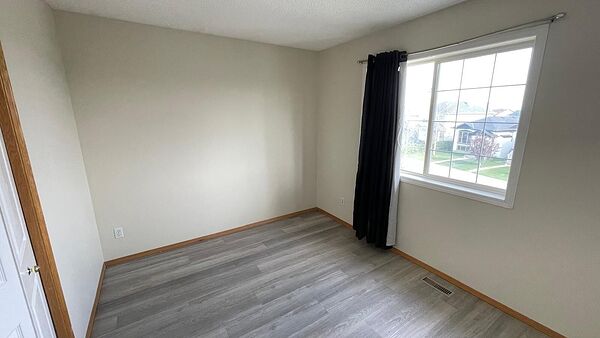 Calgary 3 + Den bedrooms House for rent. Property photo: 316557-3