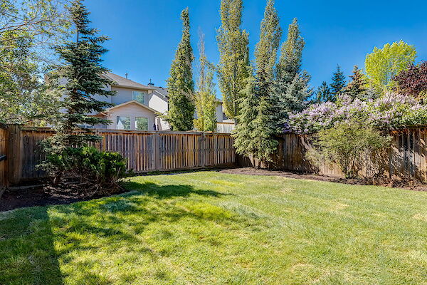 Calgary 3 bedrooms House for rent. Property photo: 317444-2