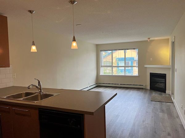 Calgary 1 bedroom Condo Unit for rent. Property photo: 317636-3