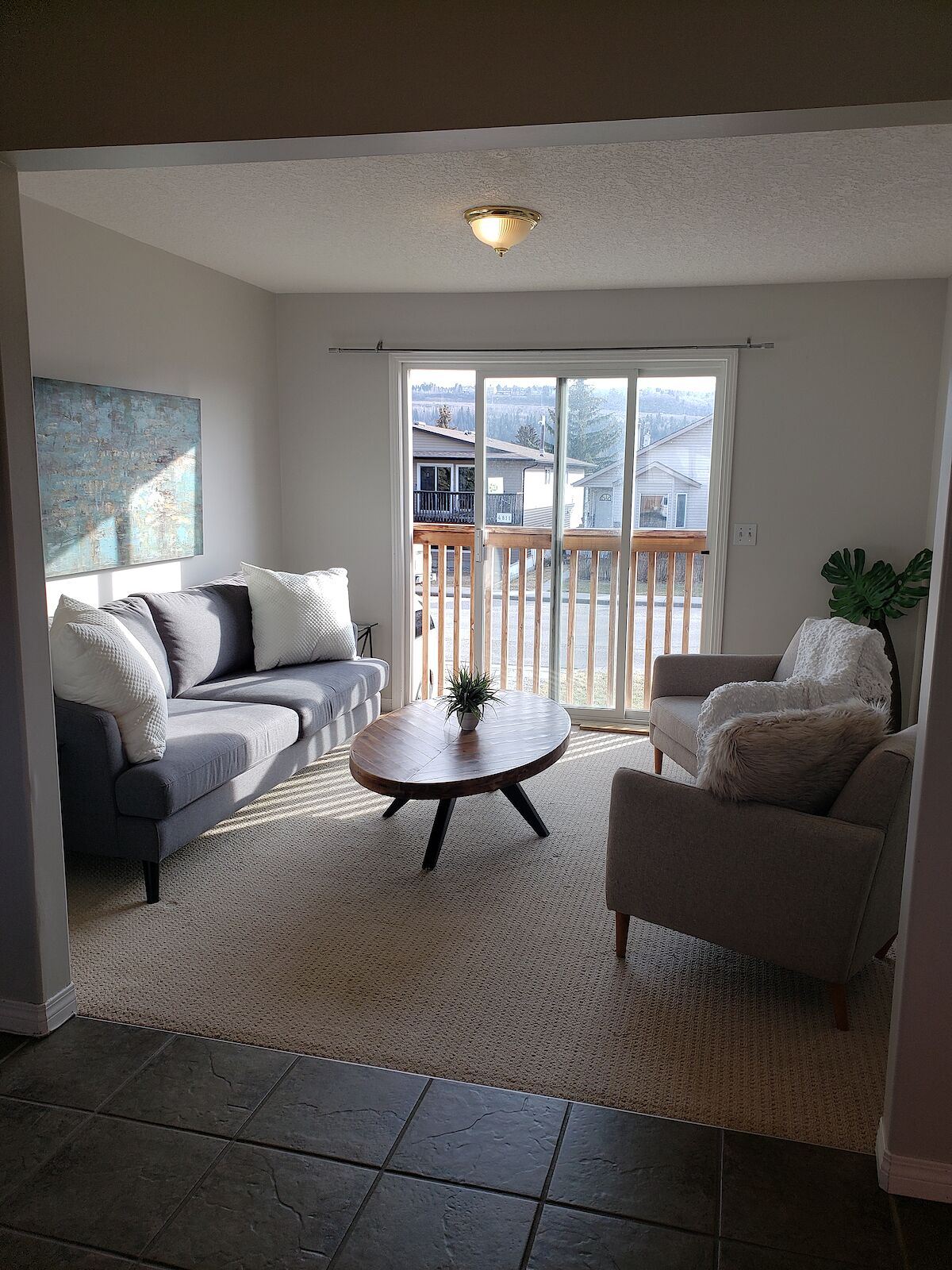 Calgary 2 bedrooms House for rent. Property photo: 318223-1