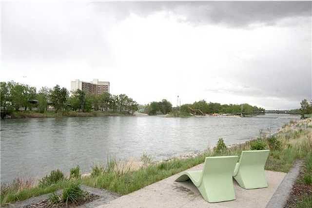 Calgary 2 bedrooms Condo Unit for rent. Property photo: 318433-1