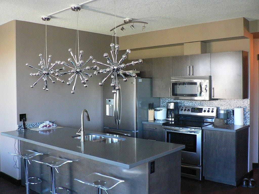Calgary 2 bedrooms Condo Unit for rent. Property photo: 322270-1