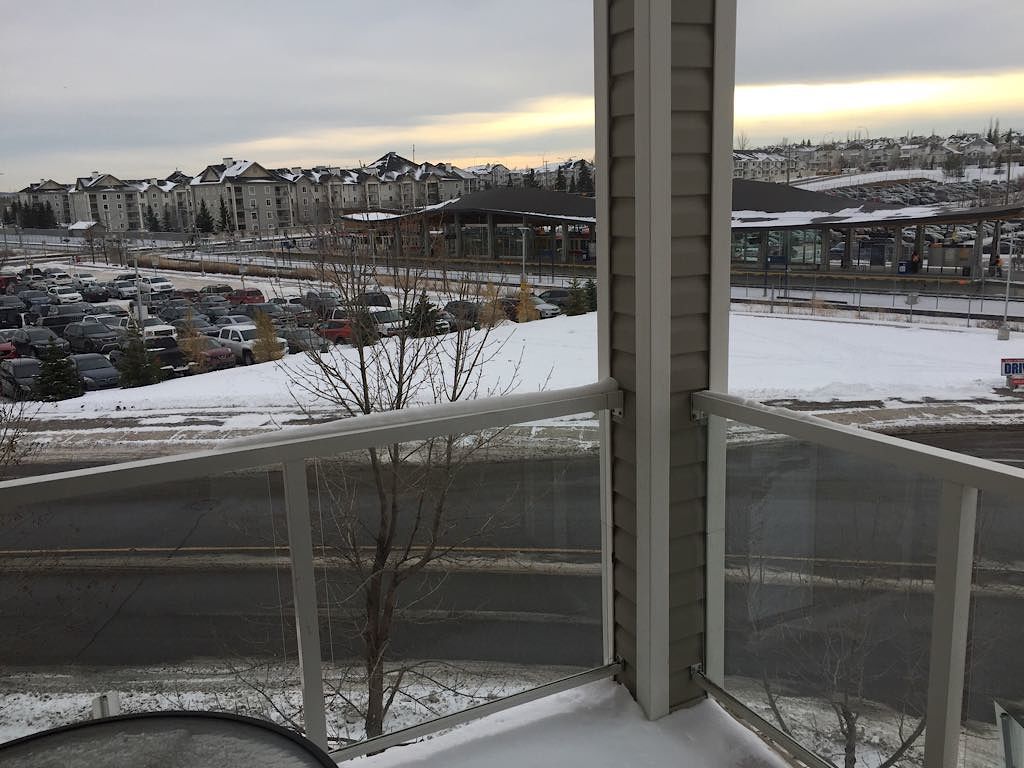 Calgary 2 bedrooms Room For Rent for rent. Property photo: 322605-1