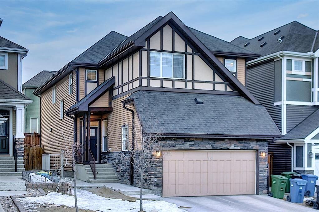Calgary 4 bedrooms House for rent. Property photo: 323806-1