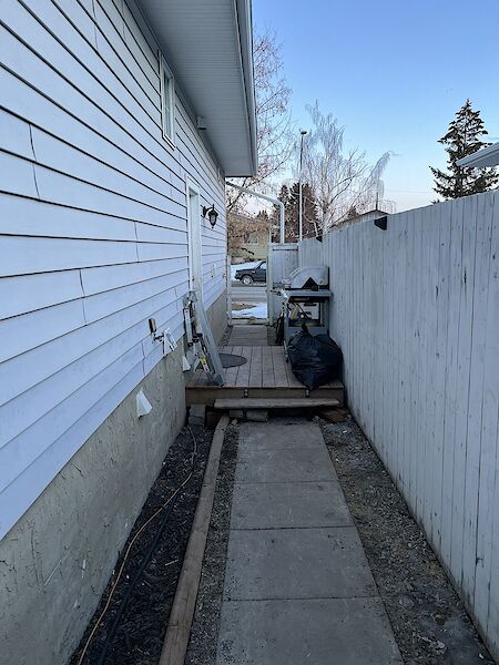 Calgary 2 bedrooms Basement for rent. Property photo: 324655-2