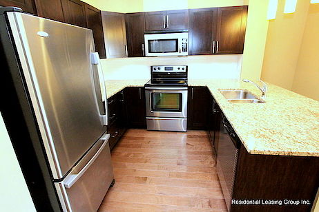 Calgary 2 bedrooms Condo Unit for rent. Property photo: 324764-2