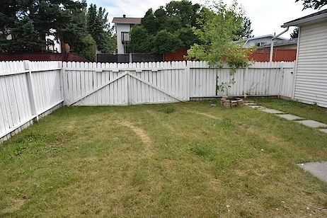 Calgary 3 bedrooms House for rent. Property photo: 325721-3