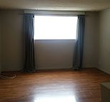 Glenbrook-3 bedroom apt. in reverse walkout lower, W/D