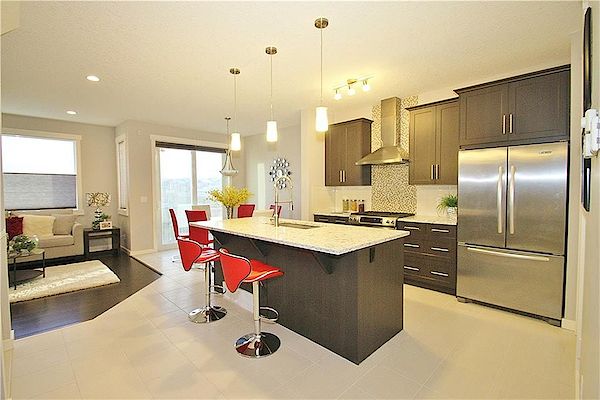 Calgary 4 bedrooms House for rent. Property photo: 329010-3