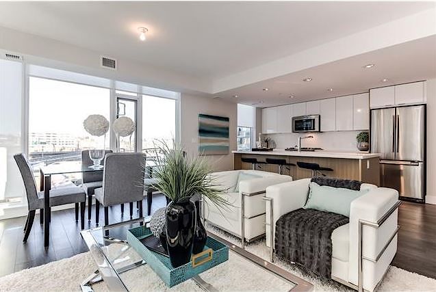 Calgary 2 bedrooms Condo Unit for rent. Property photo: 331659-1