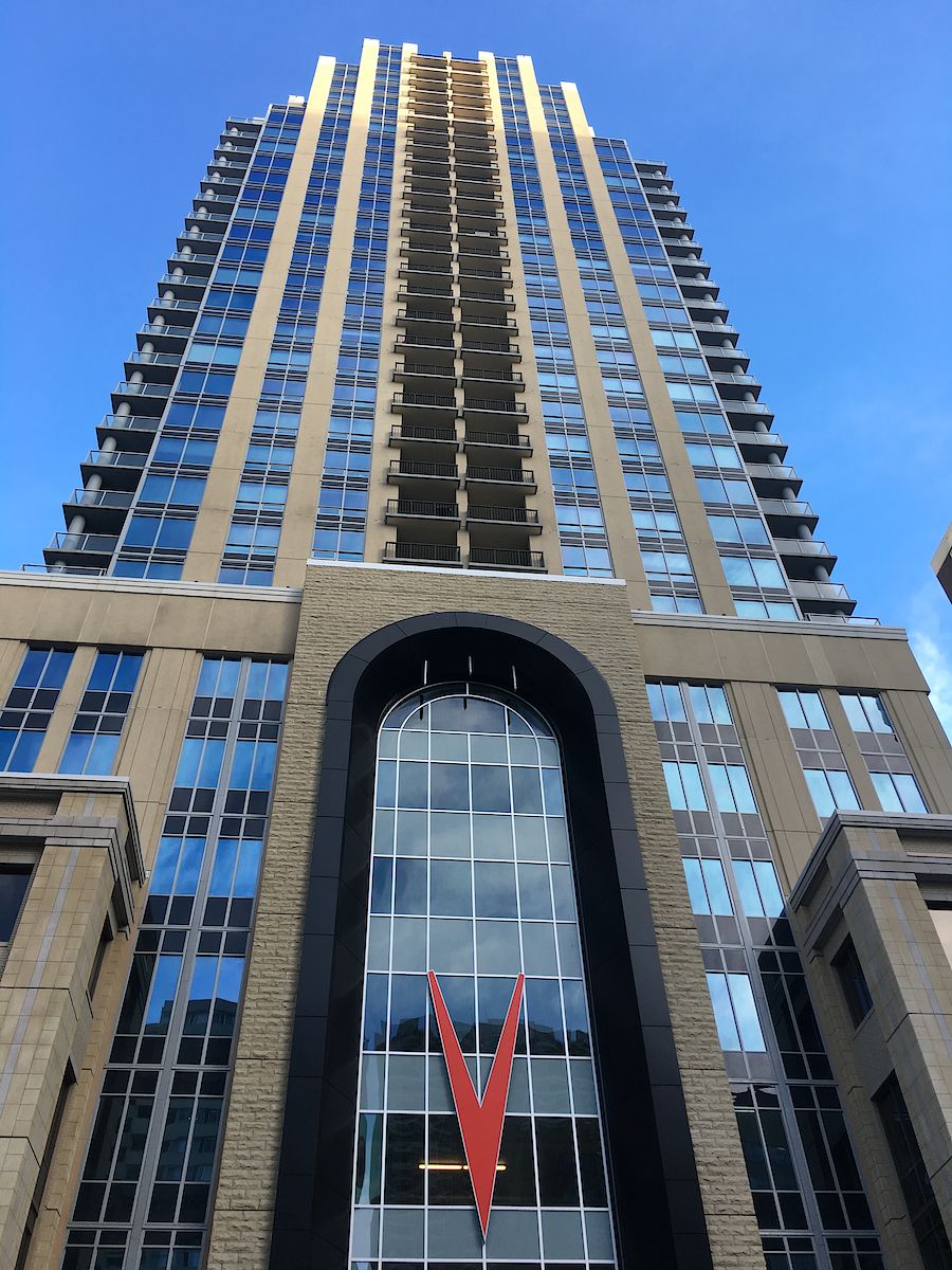 Calgary 1 bedroom Condo Unit for rent. Property photo: 332437-1