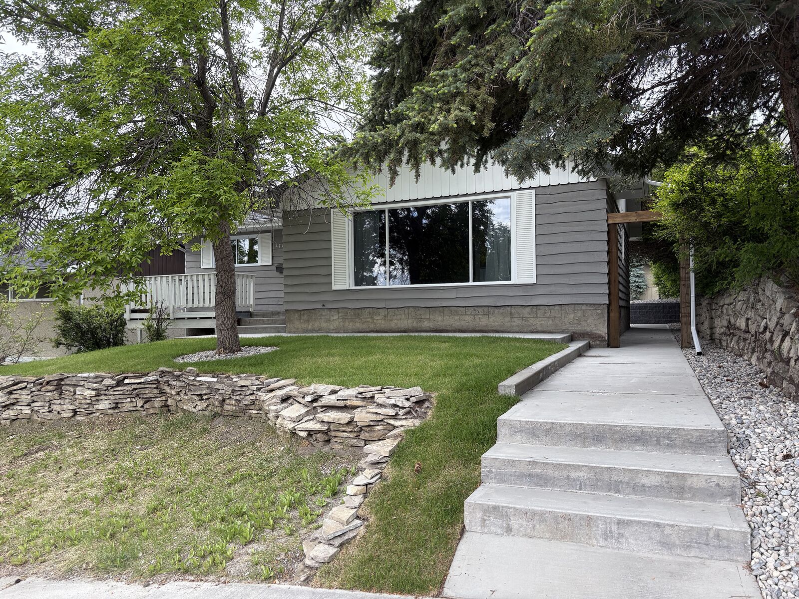 Calgary 5 bedrooms House for rent. Property photo: 33301-1
