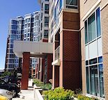 Modern Luxury Condo in Varsity with LRT access
