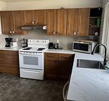Lovely 3bd with private yard and own laundry in Greenview, pet negotiable