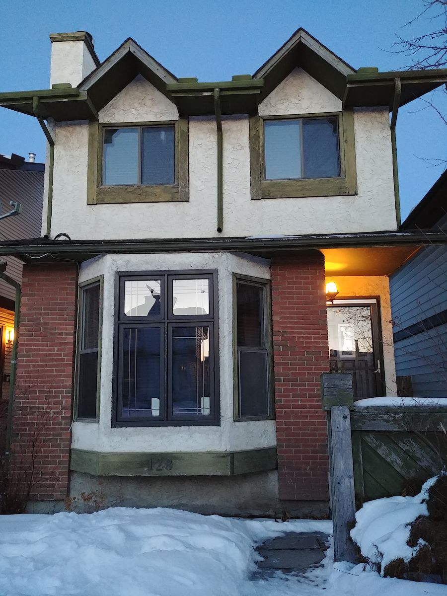 Calgary 3 + Den bedrooms House for rent. Property photo: 334028-1