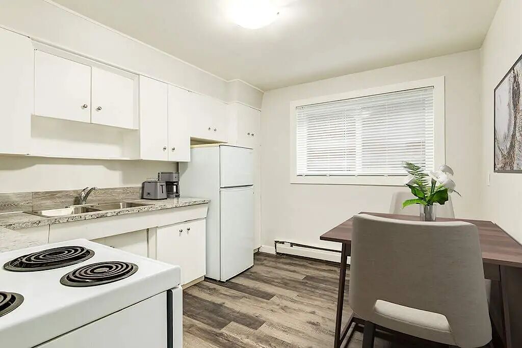 Edmonton 1 bedrooms Apartment for rent. Property photo: 334170-1