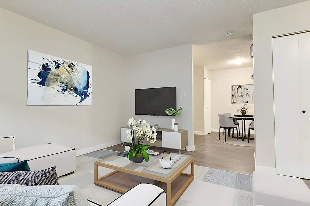 Camrose 2 bedrooms Townhouse for rent. Property photo: 334271-1
