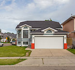 Beautiful 6-Bedroom Home in Arbour Lake | Steps from Lake, Schools & Park