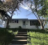 3 BEDROOMS MAIN FLOOR - EXCELLENT LOCATION IN SOUTHWOOD