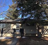 MAIN FLOOR ONE ROOM FOR RENT700$ 1100sfHOUSE