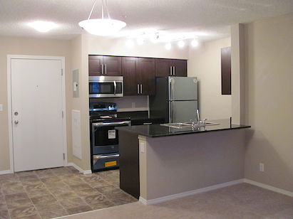 Edmonton 2 + Den bedrooms Condo Unit for rent. Property photo: 336863-2