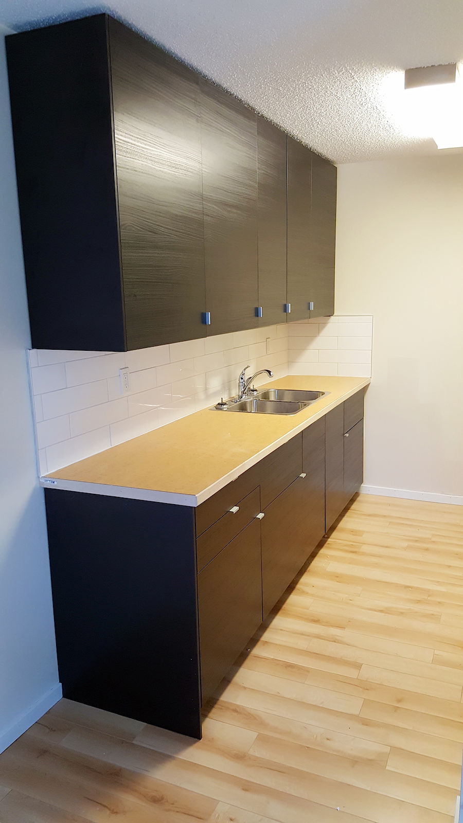 Calgary 2 bedrooms Main Floor for rent. Property photo: 338313-1