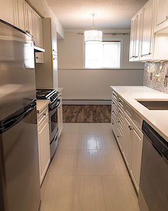 Calgary 2 bedrooms Condo Unit for rent. Property photo: 339032-2