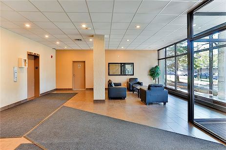 Calgary 2 bedrooms Condo Unit for rent. Property photo: 339371-2